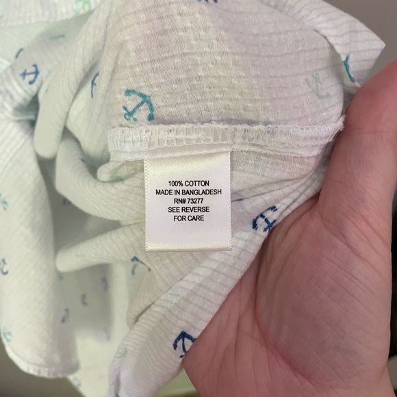 Croft and Barrow White Cotton Shirt with Blue Anchor Novelty Print - Picture 7 of 9